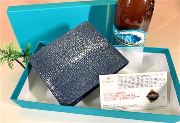 バハリ二つ折り財布 ぶっちやけ口コミ評価を書いてみた